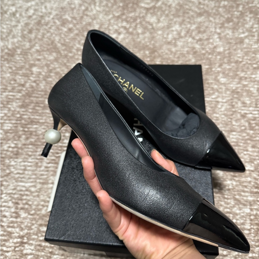 Chanel CC Pearl Heels